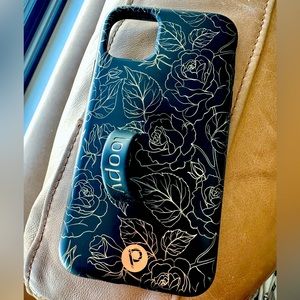 Like new iPhone 11 loopy case